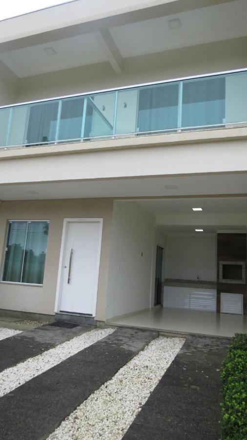 Casas Para Locacao Em 봄비나스 외부 사진