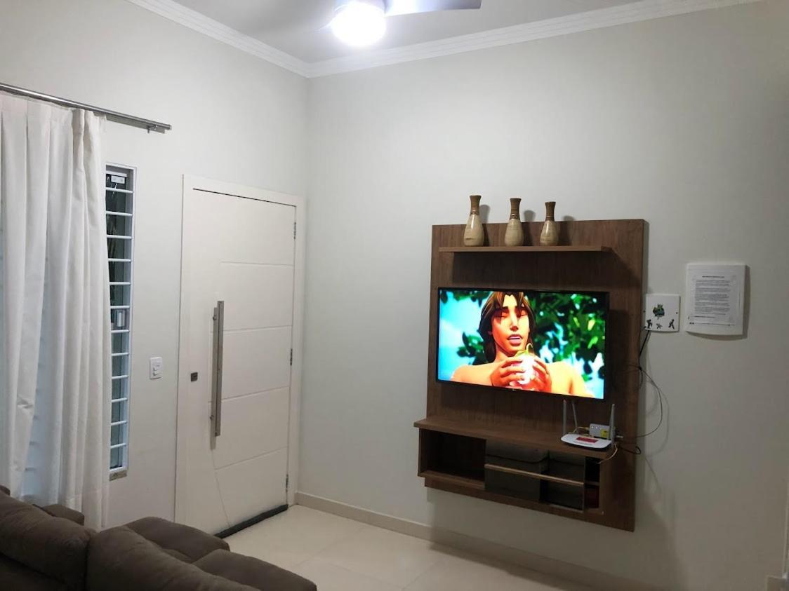 Casas Para Locacao Em 봄비나스 외부 사진