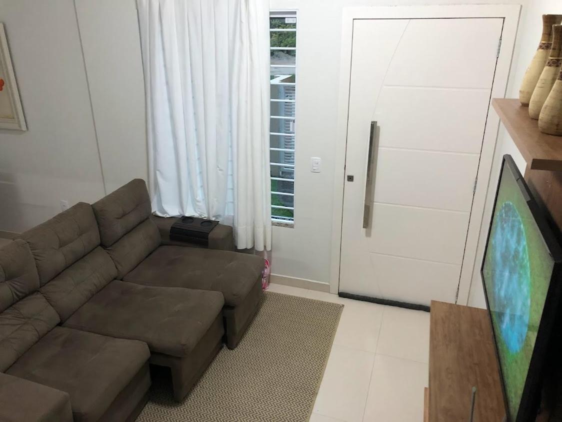 Casas Para Locacao Em 봄비나스 외부 사진