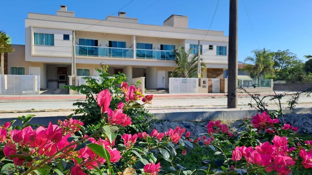 Casas Para Locacao Em 봄비나스 외부 사진